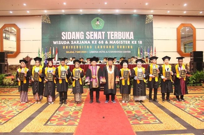 Wisuda ke-68, Rektor: Unilak Semakin Dipercaya Masyarakat Riau dan Indonesia