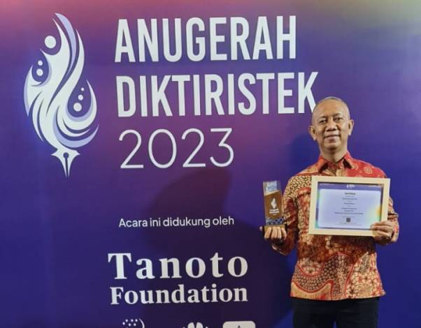 UIR Kembali Sabet Anugerah Kerjasama Diktiristek 2023