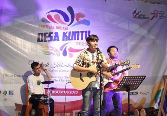 Mahasiswa Kukerta UIN Suska Riau dan Pemdes Gelar Festival Budaya Desa Kuntu