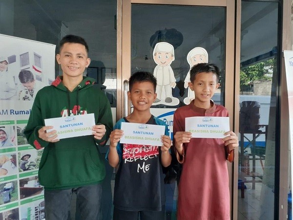 Rumah Yatim Riau Dukung Puluhan Anak Yatim Melalui Beasiswa Dhuafa