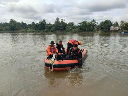 Kaki Kram saat Mandi di Sungai Kampar, Remaja 14 Tahun Hilang Tenggelam