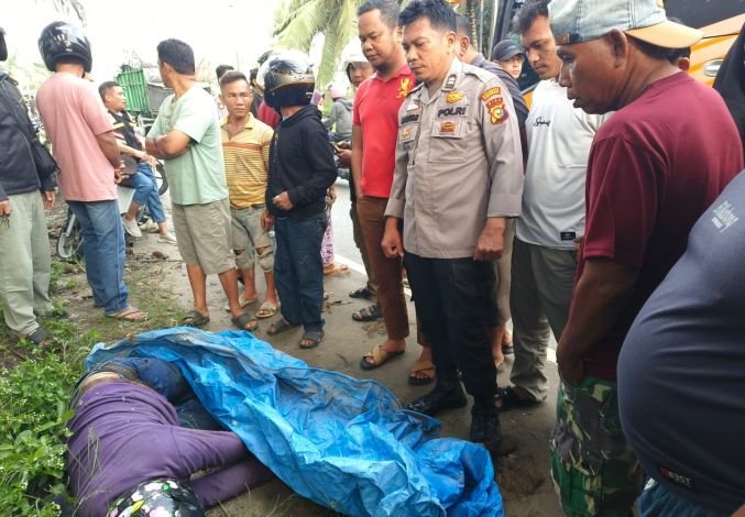 Geger! Warga Temukan Mayat Pria Tanpa Identitas di Pinggir Jalan Yos Sudarso Pekanbaru
