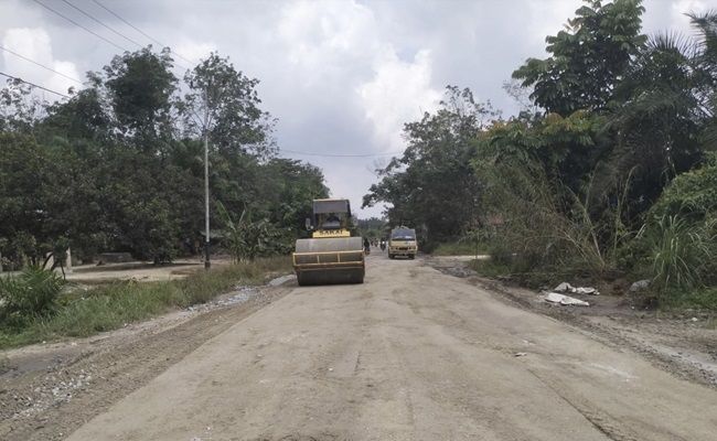Tindak Lanjuti Arahan Pj Gubri, Jalan Berlubang di Rohil dan Dumai sudah Diperbaiki Jelang Mudik Lebaran