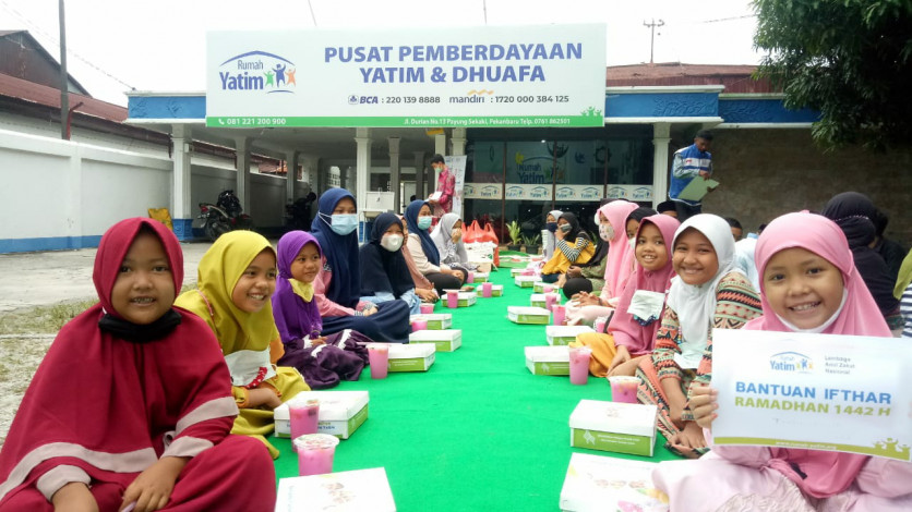 Total 100 Hidangan Berbuka Puasa Dibagikan Rumah Yatim Riau dalam 2 Hari Ini