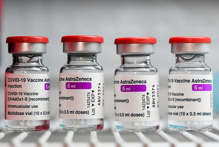 Efek Samping Langka Vaksin Astra Zeneca, dari Pembekuan Darah hingga Kematian