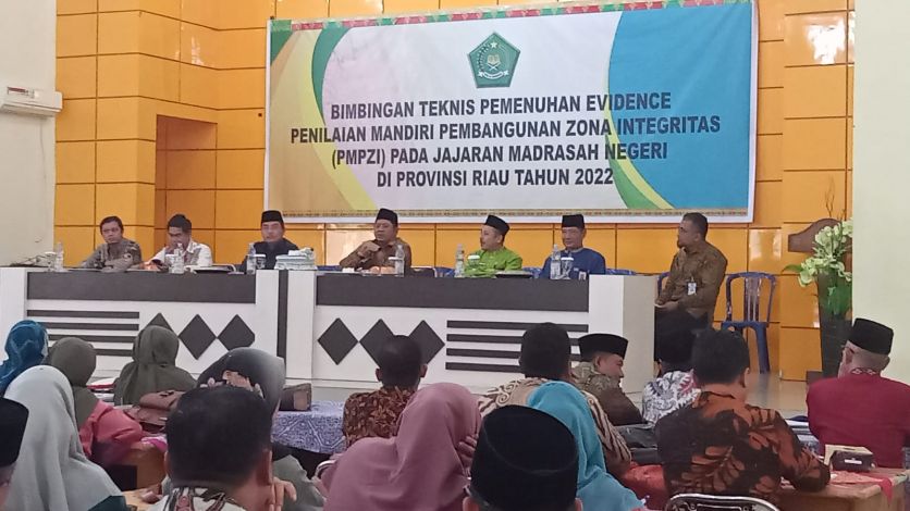 Dirjen Pendis Ingatkan Pimpinan Madrasah di Riau Jaga Dokumen Evidence