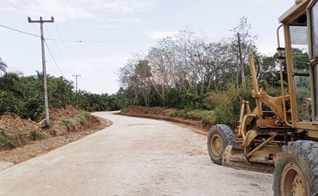 Jalan Pucuk Rantau Kuansing selesai diperbaiki