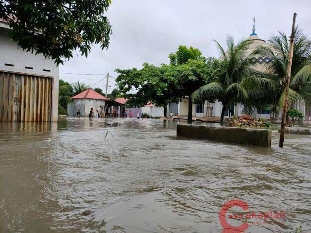 Cuaca Panas Tiba-tiba Hujan, Warga di Wilayah Rawan Banjir Diminta Siaga