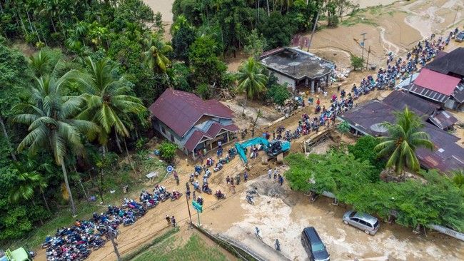 12 Kabupaten Kota Terdampak Banjir Bandang di Sumbar, 30 Warga Meninggal