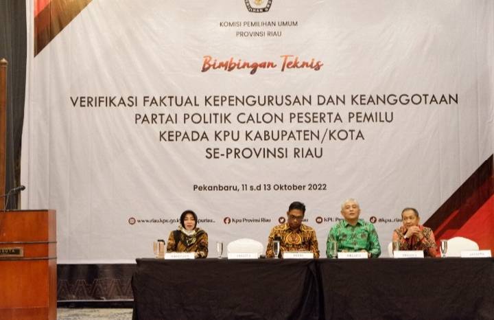 Persiapan Verifikasi Faktual, KPU Riau Gelar Bimtek