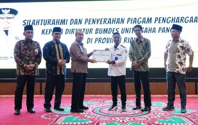 Gubernur Syamsuar Didaulat sebagai Pembina BUMDes Riau