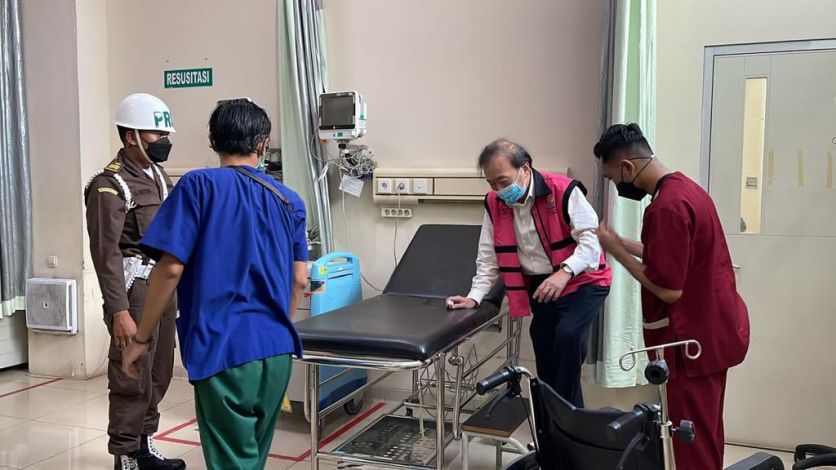 Drop saat Diperiksa, Surya Darmadi Dilarikan ke Rumah Sakit