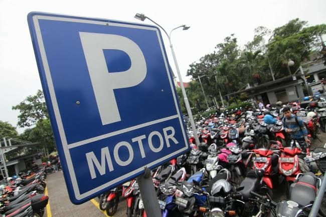 Agar Ada Keberpihakan ke Pedagang Kecil, Pengamat Dukung Pungutan Parkir di Ritel Modern Pekanbaru