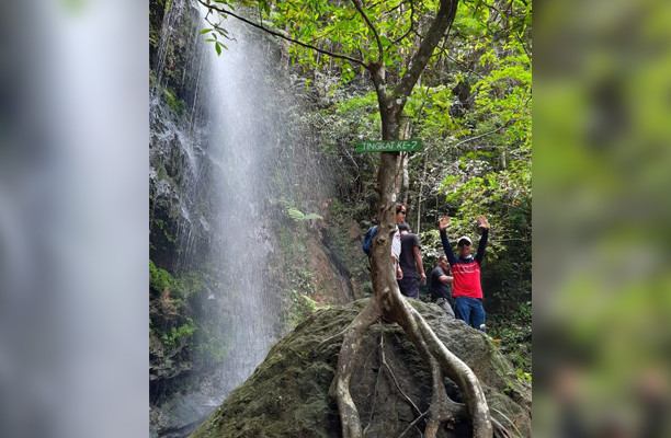 Air Terjun Batang Koban, Surga Tersembunyi di Negeri Seribu Jalur