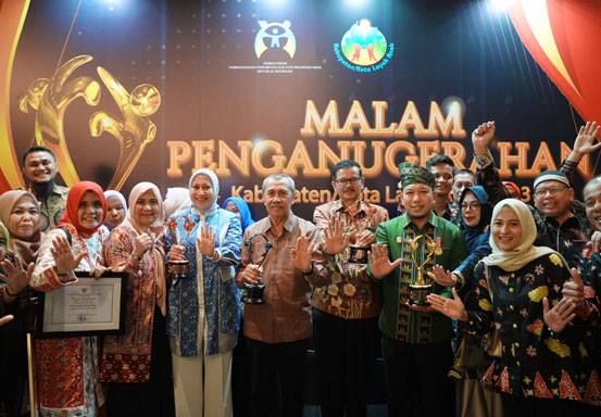 Gubernur Syamsuar Terima Anugerah Riau Provinsi Layak Anak