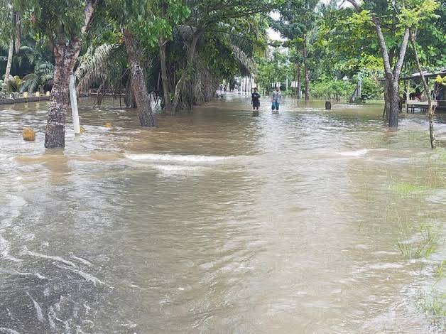 Warga Sekitaran Sungai Sail Terendam Banjir, Pemko Pekanbaru Segera Berikan Bantuan Sembako