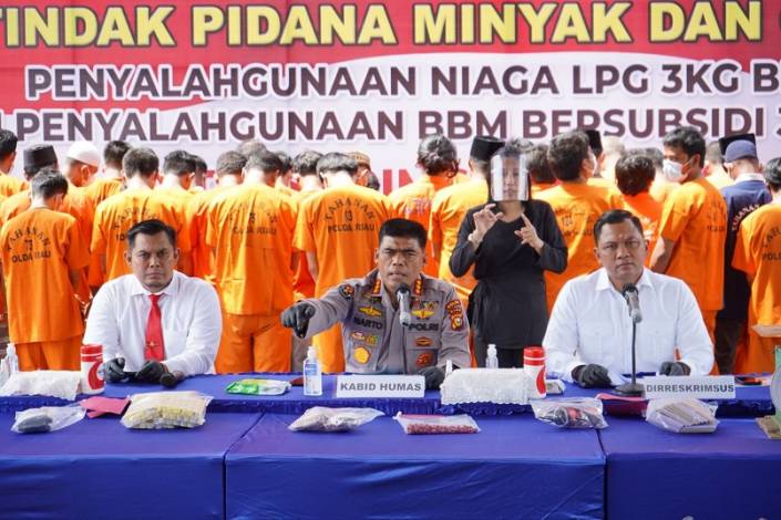 Polisi Ungkap 41 Kasus Penyimpangan Solar Subsidi di Riau, 65 Tersangka Diamankan
