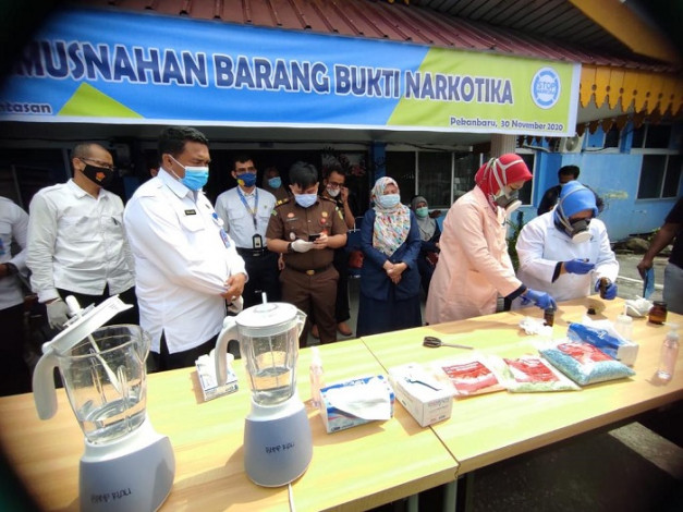 BNNP Riau Musnahkan 6.659 Butir Pil Ekstasi