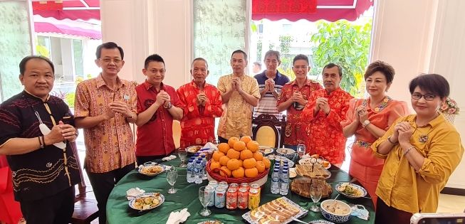 Tahun Baru Imlek, Gubernur Riau Kunjungi Tokoh Tionghoa