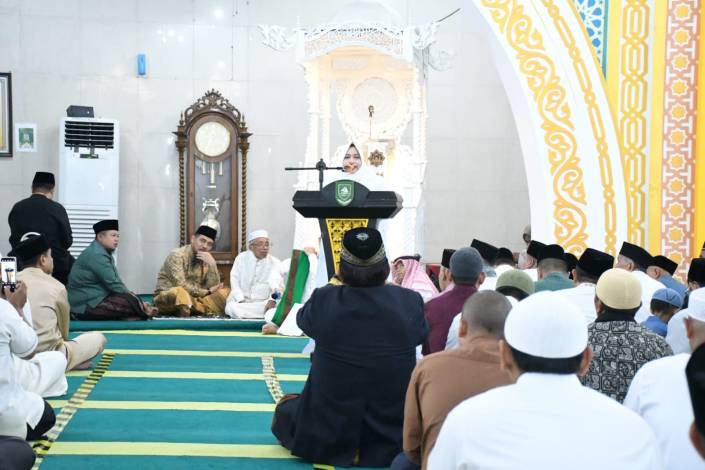 Salat Id Bersama Warga di Masjid Besar Arafah Duri, Ini Pesan Bupati