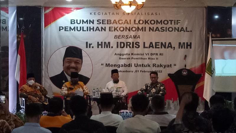 Sapa Kalangan Milenial Riau, Idris Laena Sosialisasikan BUMN Sebagai Lokomotif Pemulihan Ekonomi Nasional