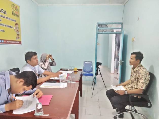 Seleksi Wawancara Calon PKD, Panwaslu Kecamatan Rumbai Berharap Peserta Terpilih Punya Integritas Tinggi