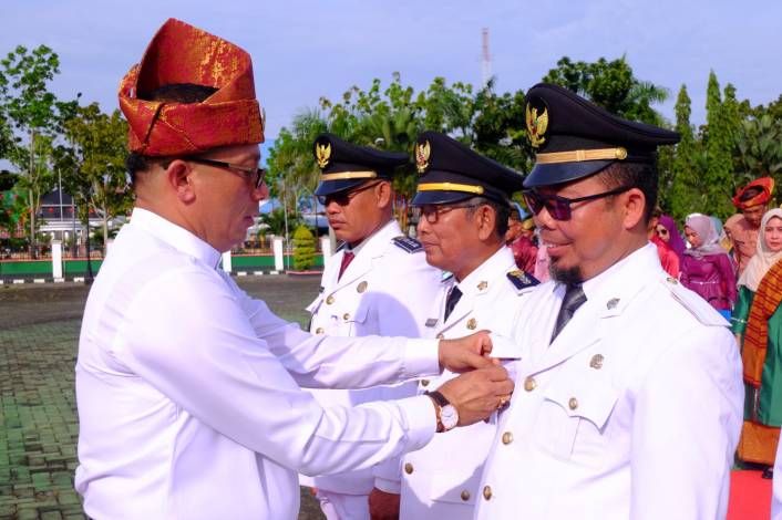 Awal Tahun, Bupati Meranti Lantik 89 Pejabat