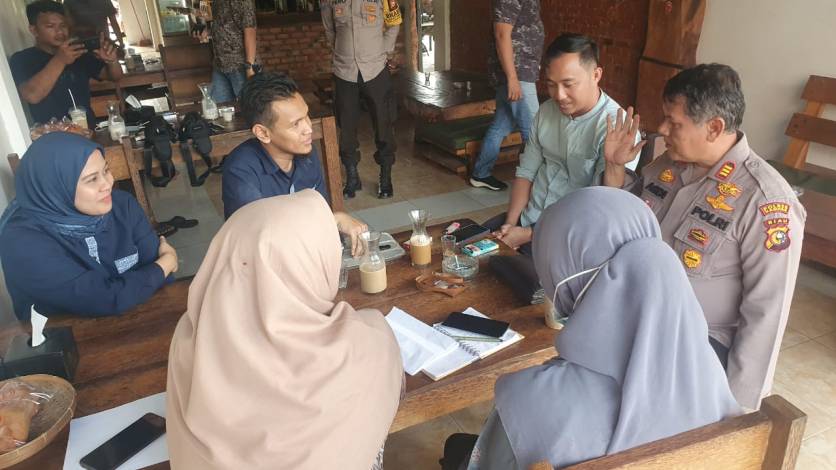 Kapolsek Siak Hulu Minta Karyawan RS Mesra Desa Tanah Merah Gunakan Hak Pilih Pemilu 2024