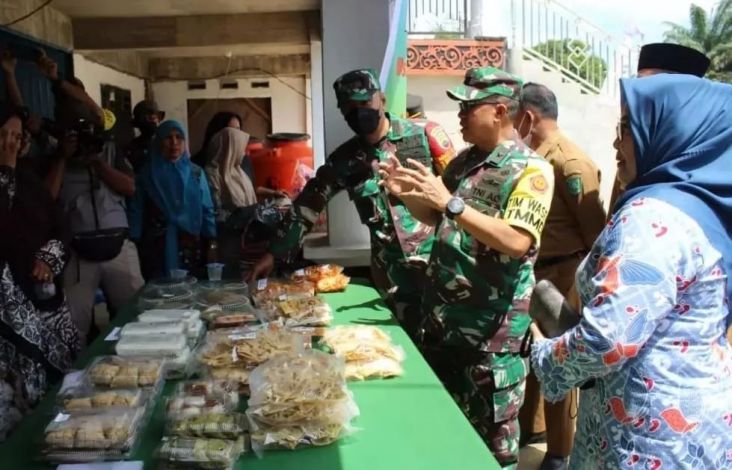 BKKBN Riau-TNI Manunggal Bangun Desa ke-113 Bersinergi Turunkan Stunting