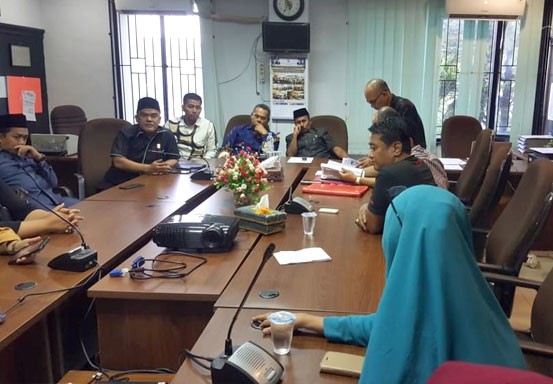 Pedagang STC Mengadu Ke DPRD Pekanbaru