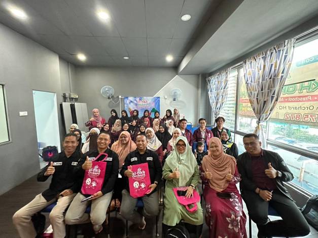 20 Mahasiswa Umri KKN Internasional di Malaysia