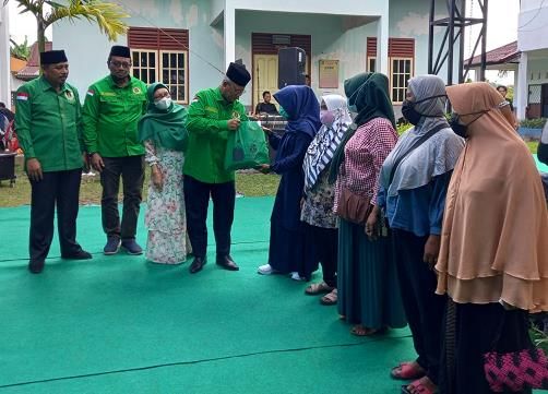 Puncak Harlah ke-49, PPP Riau Gelar Bakti Sosial, Mulai dari Khitan Massal, Donor Darah, hingga Bagi-Bagi Sembako