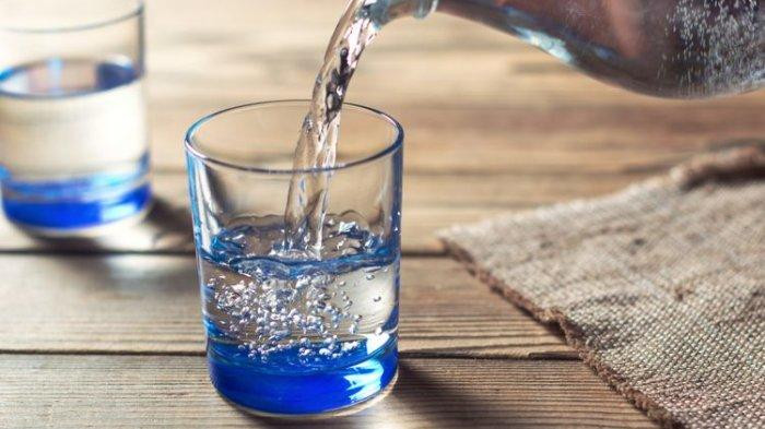 Kurang Minum Air Putih saat Berbuka Bisa Bikin Berat Badan Melonjak