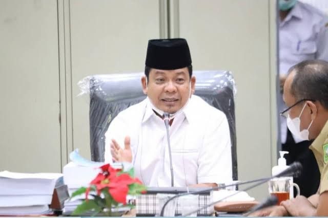DPRD Riau Soroti Sektor Pendidikan di Sidang Paripurna