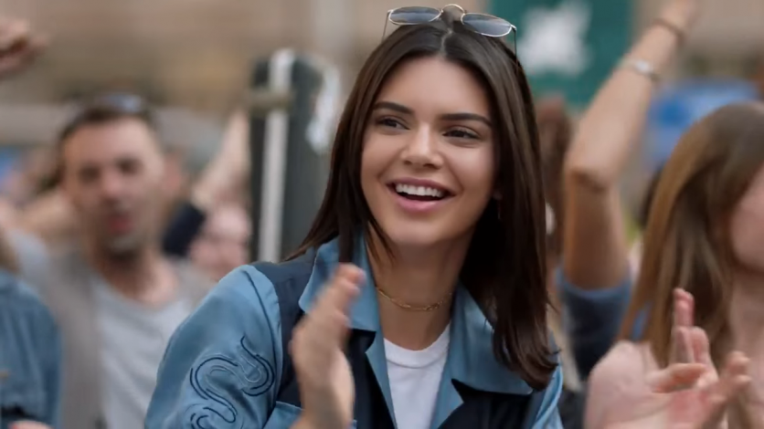 Diprotes, Iklan Pepsi Kendall Jenner Ditarik