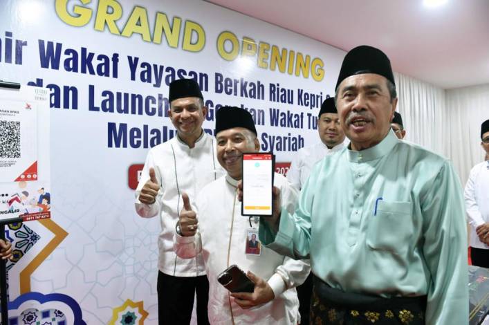 Gunakan Fitur QRIS, Mari Berwakaf Melalui Yayasan Berkah Riau Kepri Syariah