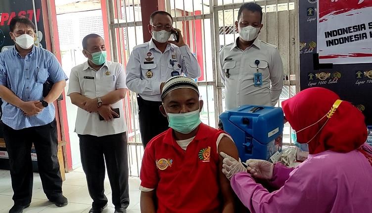 Layanan Besuk segera Dibuka, Binda Riau dan Lapas Pasir Pengaraian Gelar Vaksinasi Booster