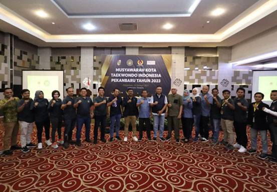 Muskot Taekwondo Indonesia Kota Pekanbaru Resmi Dibuka, Ini Pesan Plt Kadispora Alek Kurniawan