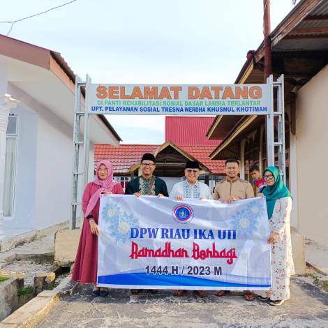 Siapkan 726 Paket Takjil, DPW IKA UII Riau Isi Ramadan dengan Berbagi ke yang Membutuhkan