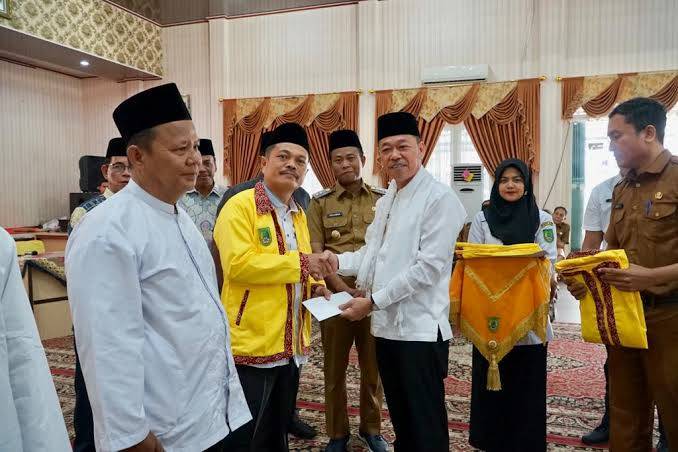 Diikuti 270 Peserta, Bupati Rohil Buka Bimbingan Manasik Haji Tingkat Kabupaten
