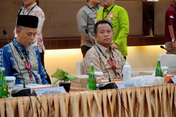 Wabup Rohil Ikuti RUPS dan RUPSLB Bank Riau Kepri Syariah