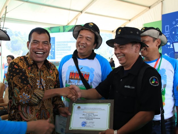 KLHK Berikan Penghargaan ke Wartawan Riau di Hari Konservasi Nasional