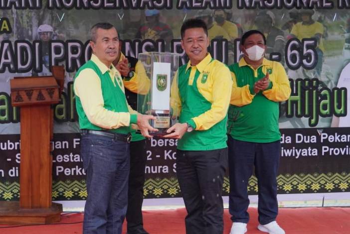 Di Era Kepemimpinan Afrizal Sintong, Kabupaten Rohil Raih Juara Kota Paling Bersih