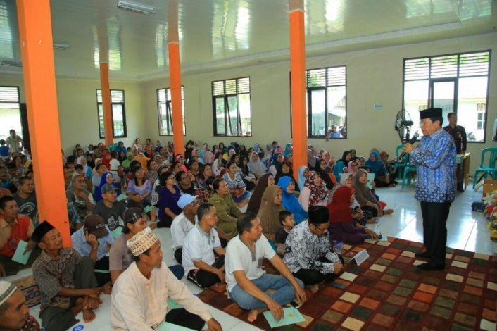 Bupati Rohul Serahkan 701 Sertifikat PTSL untuk Warga Desa Kabun