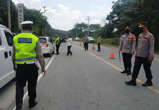 Kapolres Pelalawan Tinjau Operasi Non Yustisi di Kecamatan Bandar Sei Kijang