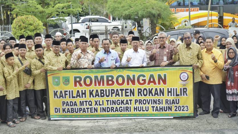 Lepas Kafilah Rohil Ikuti MTQ Tingkat Provinsi Riau di Inhu, Bupati : Pertahankan Juara Umum