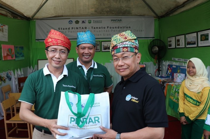 Karya Siswa Binaan Tanoto Foundation Ditampilkan pada Gebyar Pendidikan di Siak