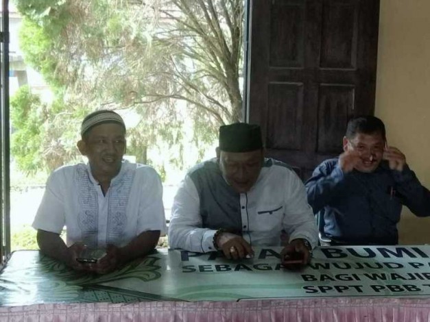 Terpilih Demokratis, Marlin dan Samsul sebagai Pengurus LPMK Bukit Nenas