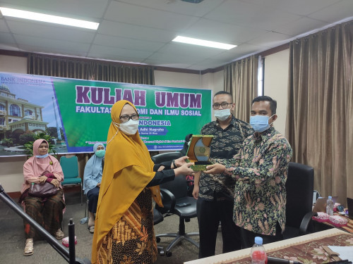 Kerjasama dengan BI, Fekonsos UIN Suska Riau Gelar Kuliah Umum