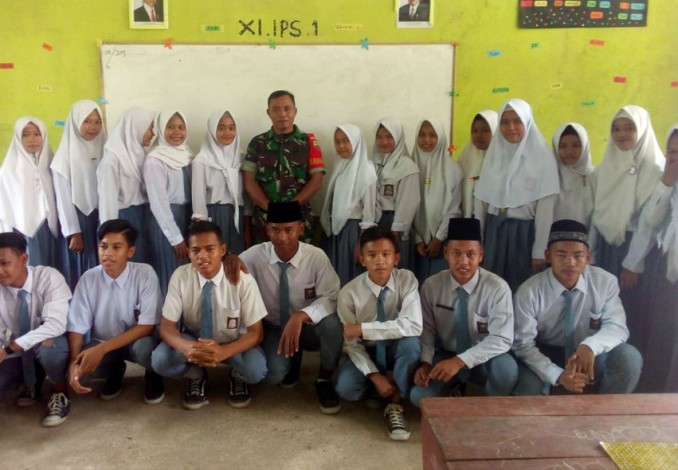 TNI di Inhil Bentuk Karakter Bangsa Melalui Kegiatan Bela Negara di Sekolah